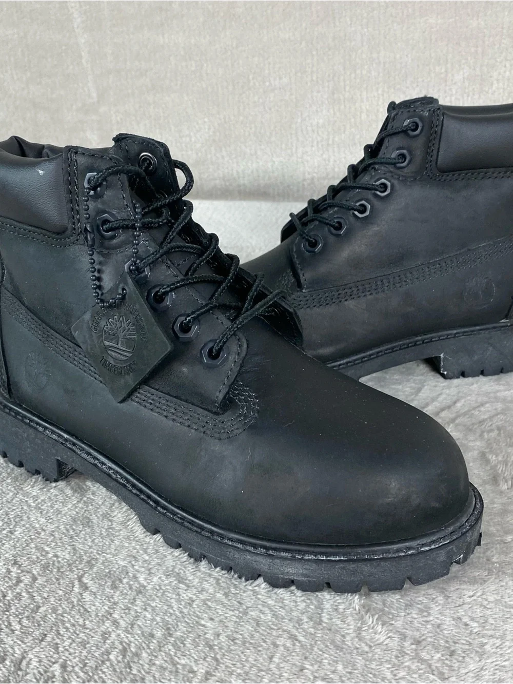 Timberland Premium 6 inch Kids Boys Boots Size 2 Black Nubuck Waterproof NEW